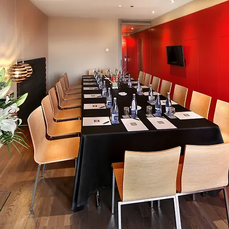 Olivia Plaza Hotel