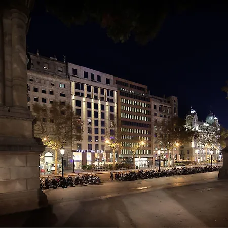 Olivia Plaza Barcelone