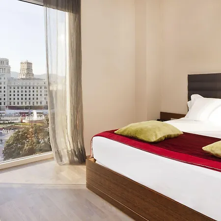 Hotel Olivia Plaza 4*