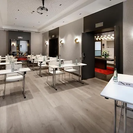 Olivia Plaza Ξενοδοχείο 4*