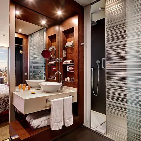 Olivia Plaza Hotel 4*