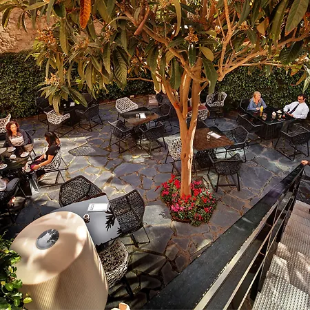 オリビア プラザ 4* バルセロナ