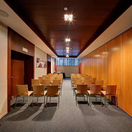 ホテル オリビア プラザ 4*