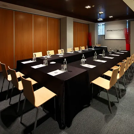 オリビア プラザ 4*