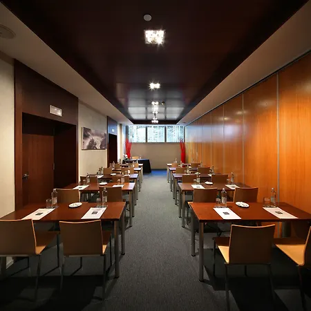 オリビア プラザ ホテル バルセロナ