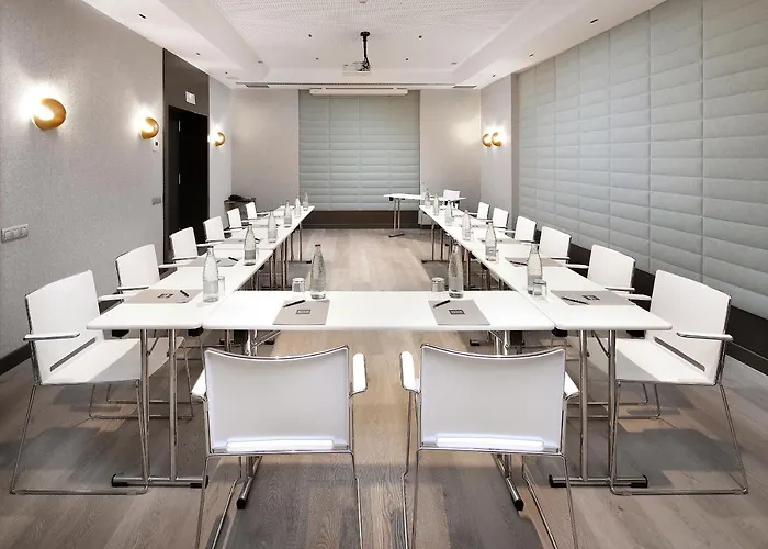 Hotel Olivia Plaza 4*
