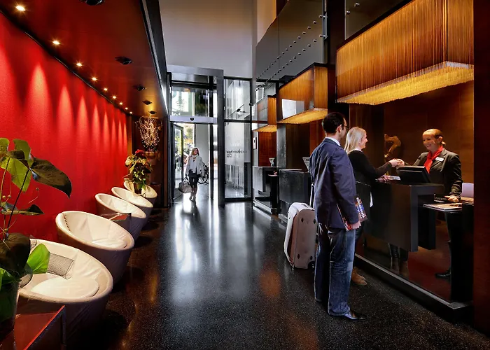 Olivia Plaza Hotel