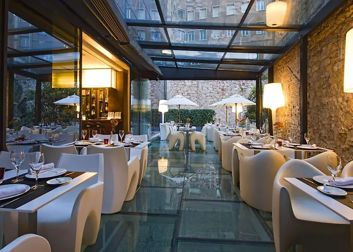 Hotel Olivia Plaza 4*