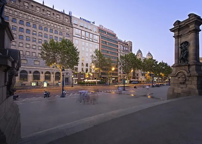 Olivia Plaza Hotel 4*