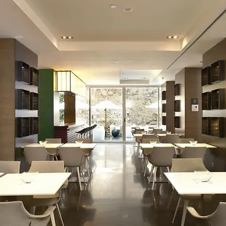Hotel Olivia Plaza